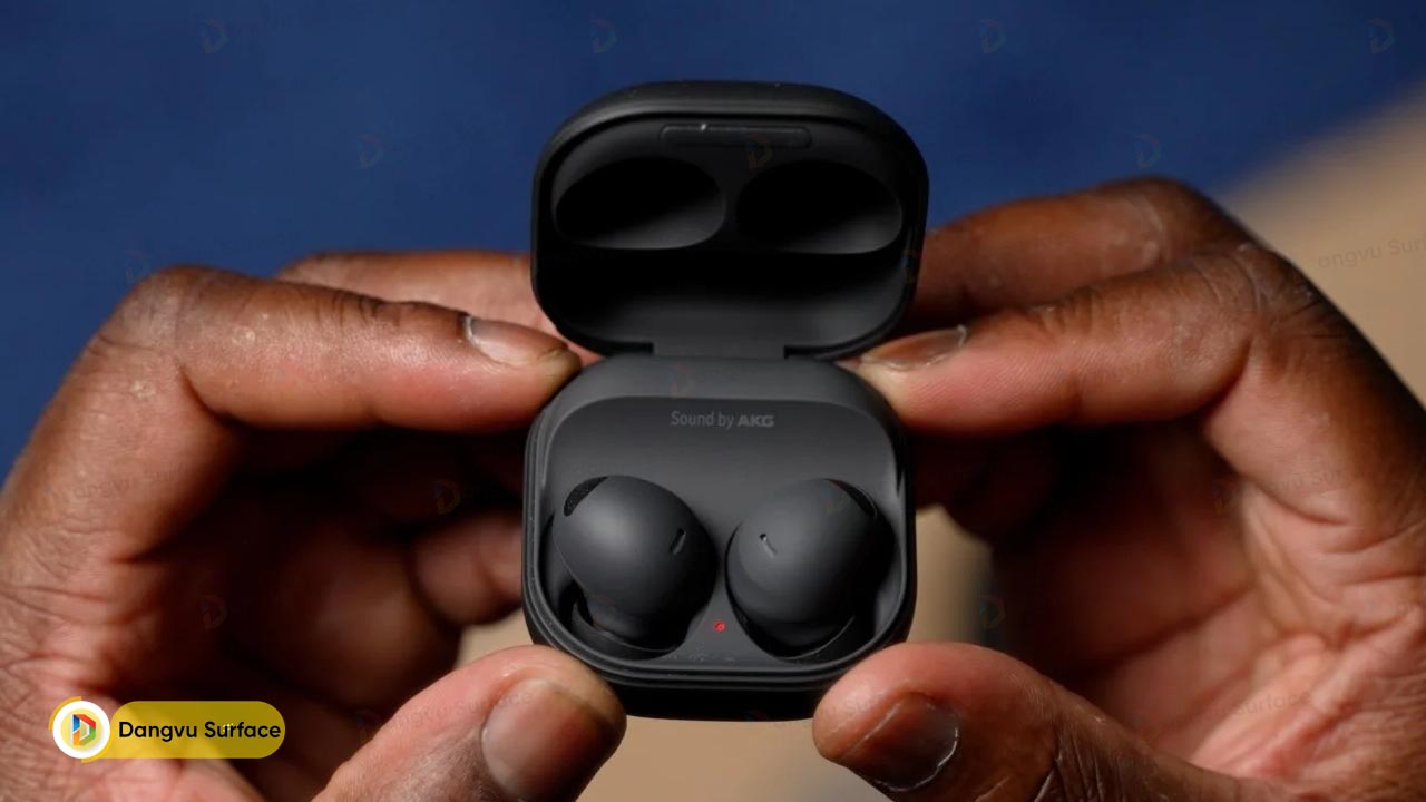 Ứng dụng của Galaxy Buds liên tục gặp sự cố khiến người dùng chán nản