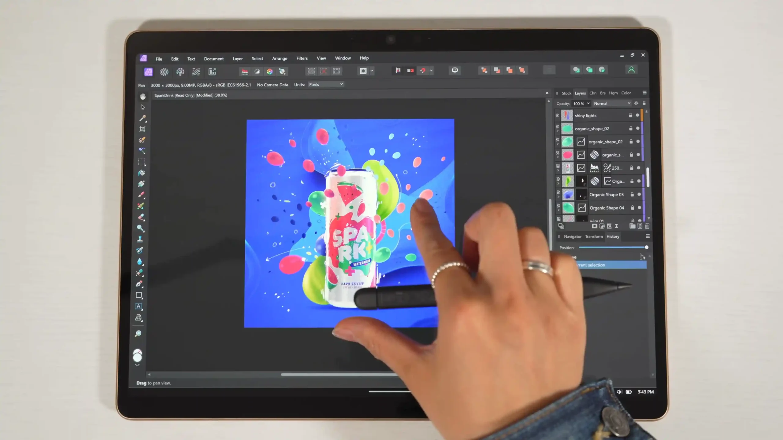 Sử dụng các công việc đồ họa trên Surface Pro 11 shapphire