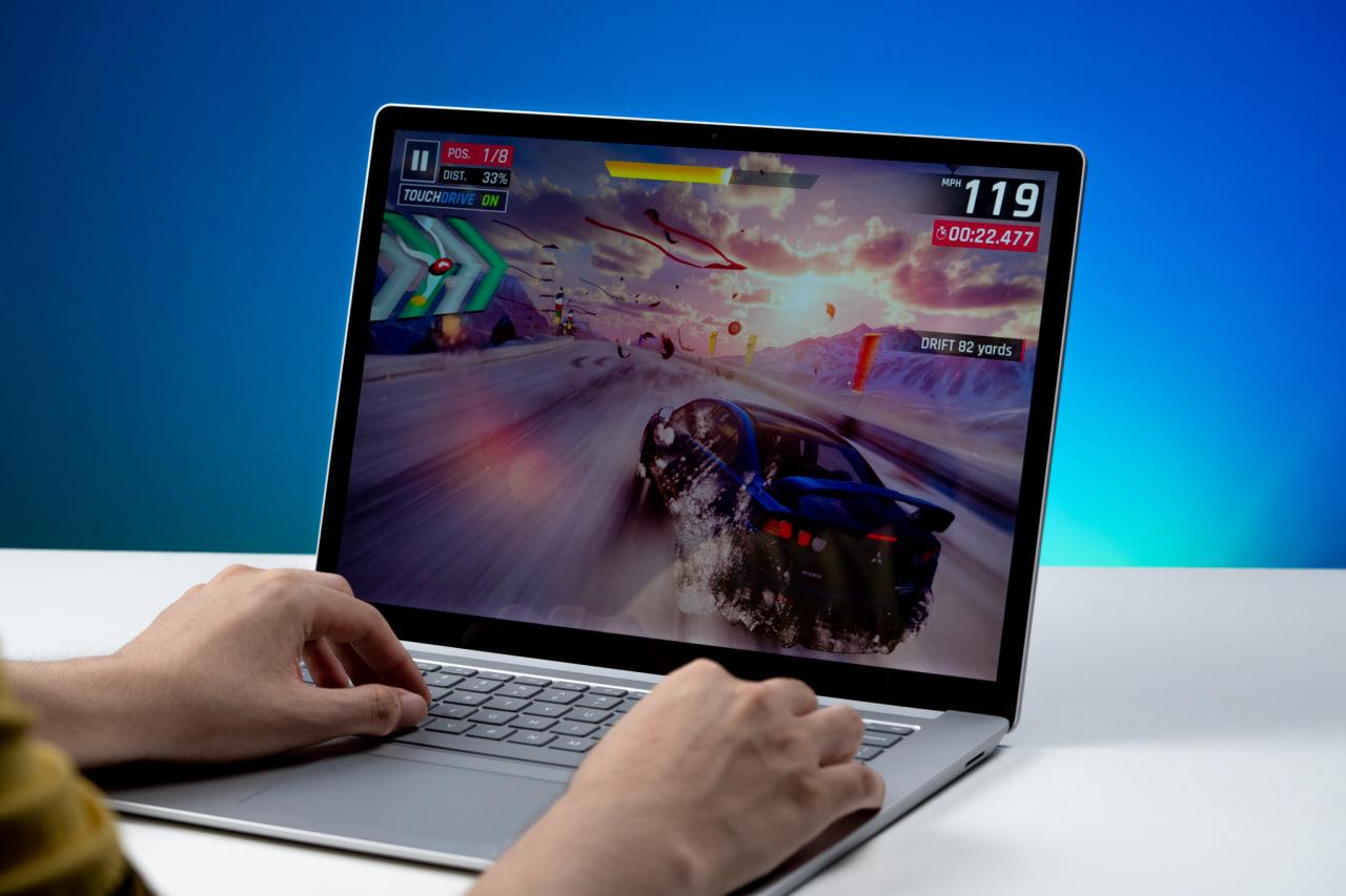 Surface Laptop 3 được trang bị mạnh mẽ về hiệu năng