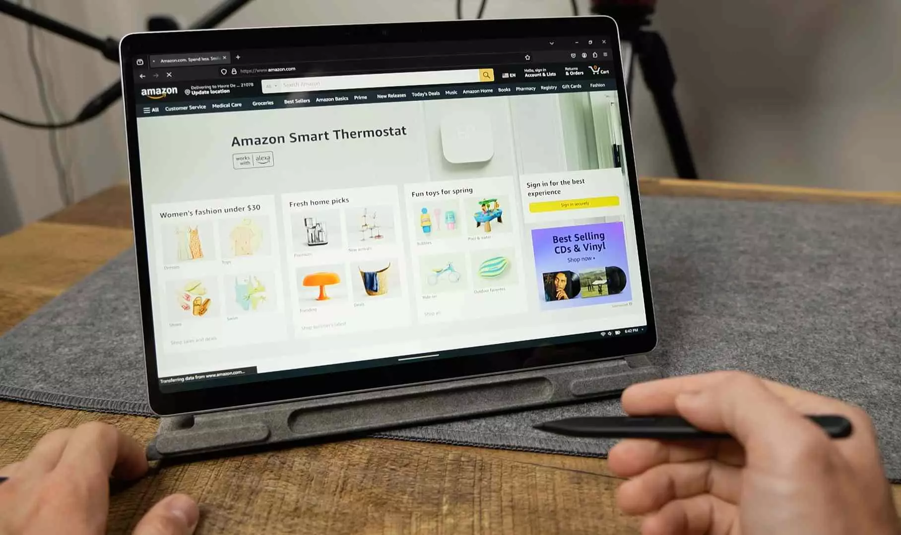 Màn hình Surface Pro 11 có độ phân giải cao