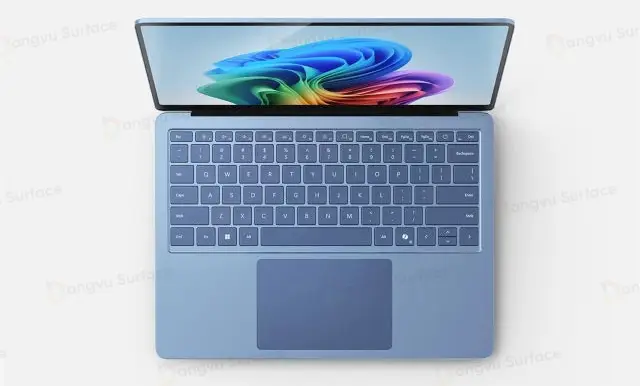 Surface Laptop 7 sở hữu phần TrackPad (bàn di chuột) có kích thước phù hợp với phần thân máy