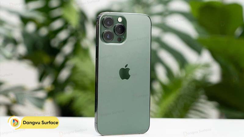 Cụm camera của iPhone 13 Pro sẽ to và dày hơn 13 thường