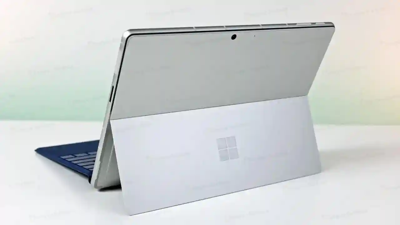 Thiết kế bên ngoài của Surface Pro 10