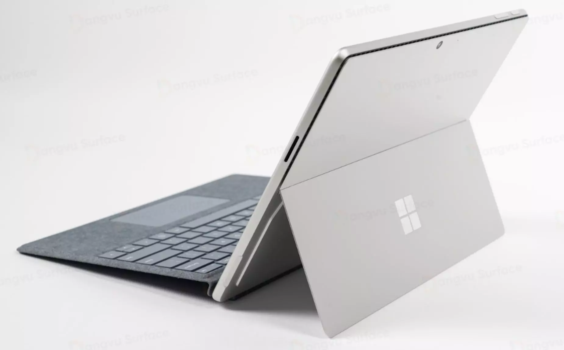 Thiết kế Surface Pro 11