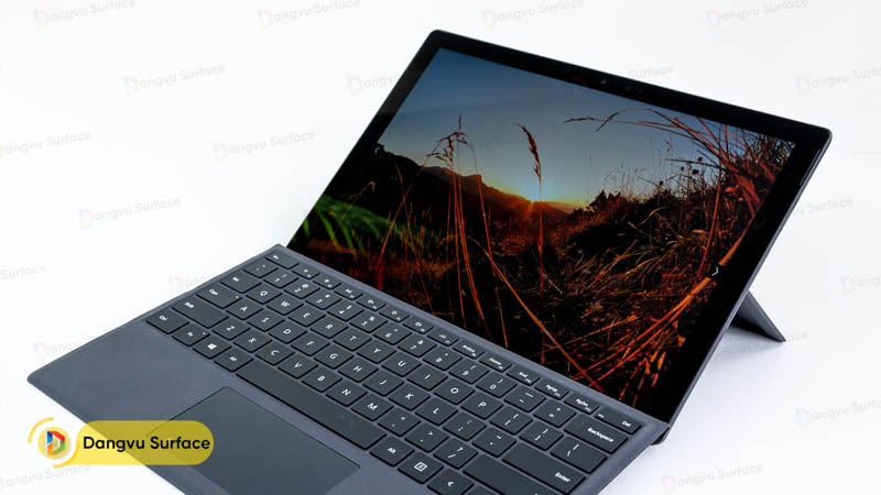 Surface Pro 7 cài đặt sẵn Windows 10 bản quyền