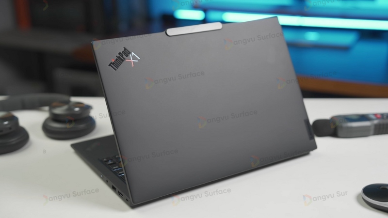 Thinkpad x1 gen 12 là dòng máy tính xách tay mang đậm tính biểu tượng của hãng Lenovo 