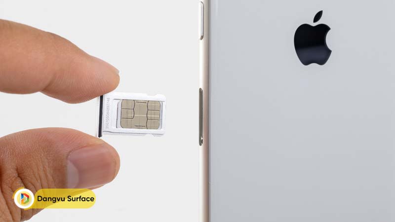 Hãng có thể sẽ loại bỏ khe SIM từ phiên bản iPhone 14 series