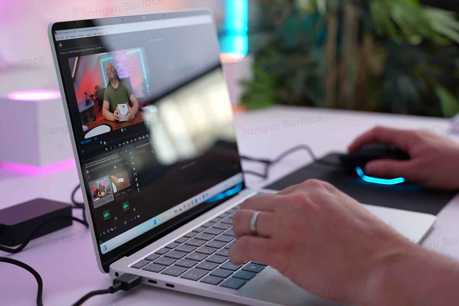 Surface Laptop 7 và MacBook Pro M4
