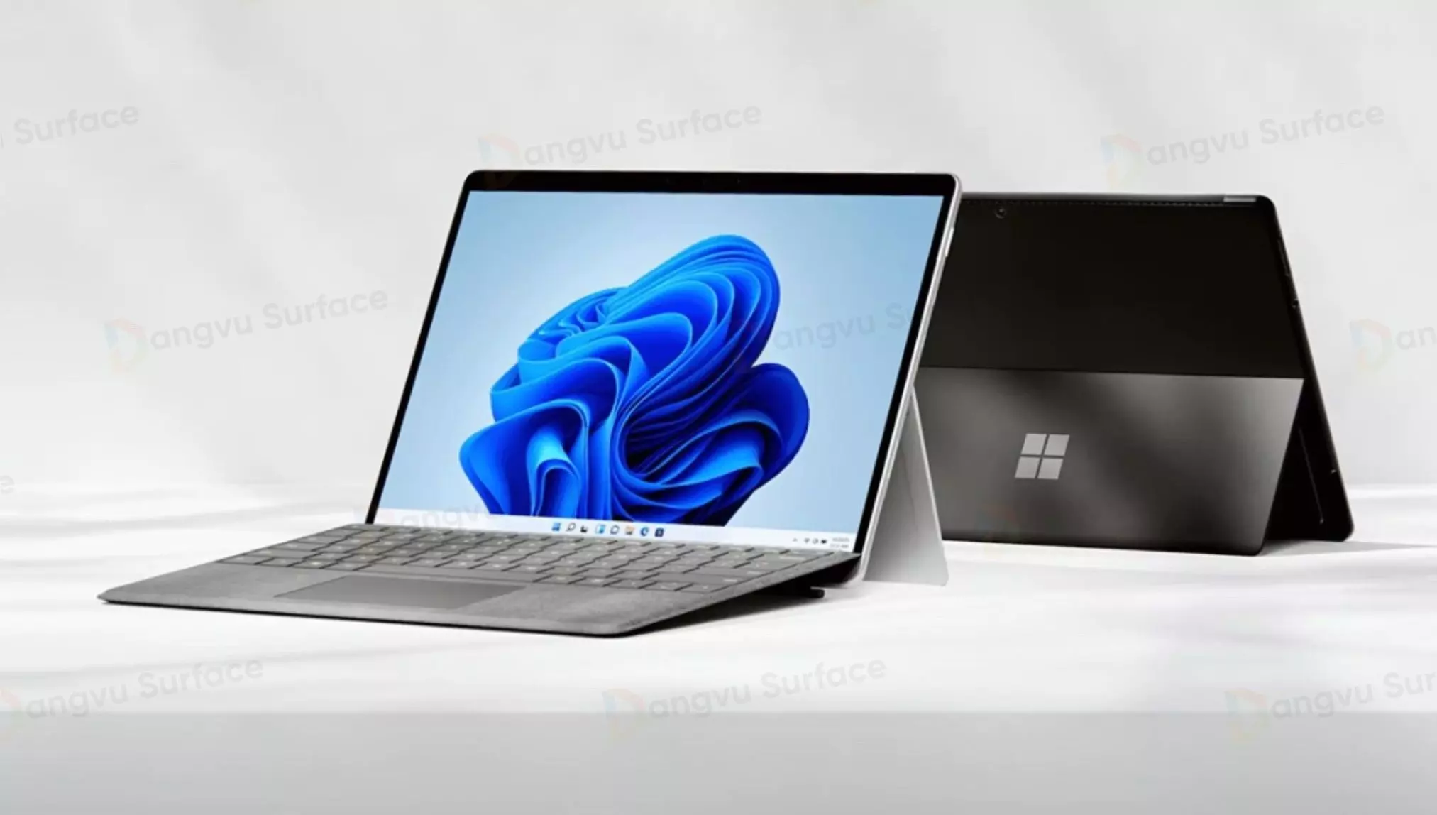 Surface Pro 10 có 2 tùy chọn màu sắc cơ bản