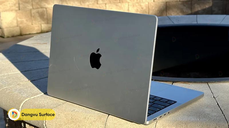 Máy có chất liệu nhôm nguyên khối cao cấp