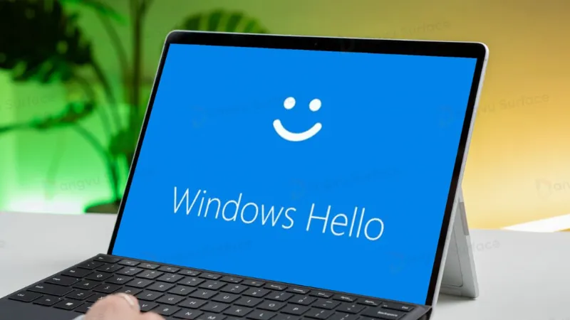 Cả hai thiết bị đều tích hợp Windows Hello