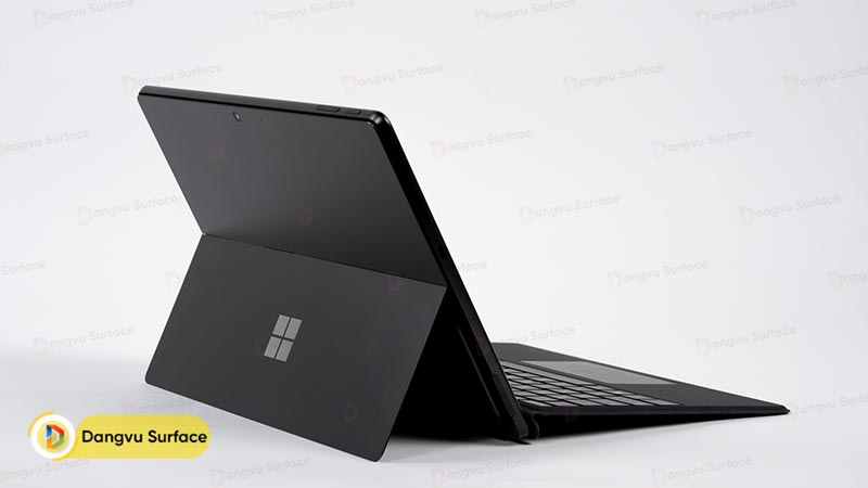 Thiết kế linh hoạt là điểm nhấn của Surface Pro 9