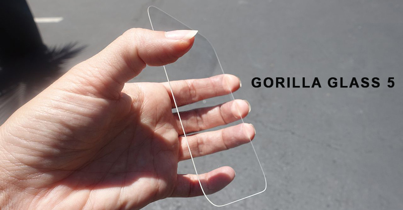 bạn cần hạn chế đặt đồ thiết bị sử dụng kính Gorilla Glass 5 gần những vật này để bảo vệ kính tốt nhất