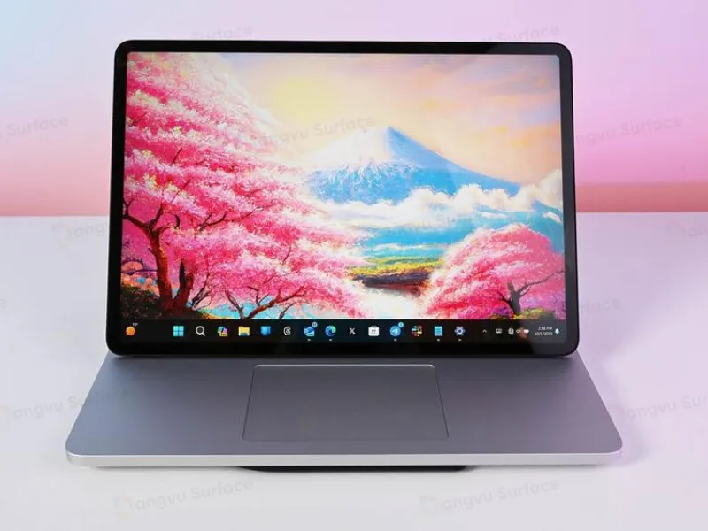 Laptop Studio 2 với viên pin 58Wh cho thời gian sử dụng lên tới 19 giờ