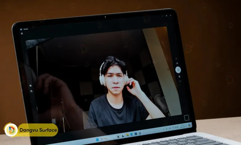 Camera của Surface Laptop Studio 2 có độ phân giải 1080p HD sắc nét