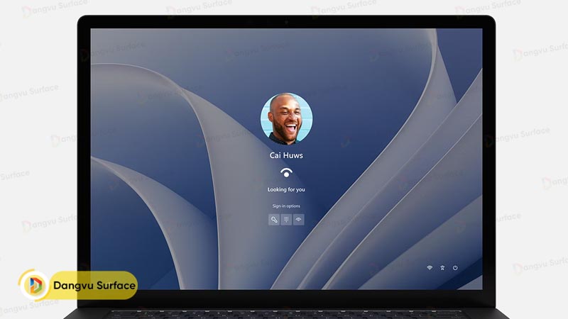 đăng nhập nhanh qua khuôn mặt bằng cảm biến IR Windows Hello mà không cần nhập password.