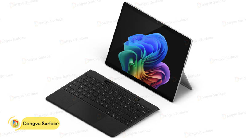 Surface Pro 10 thì được hãng Microsoft cung cấp phụ kiện bàn phím thích ứng cho người mua doanh nghiệp