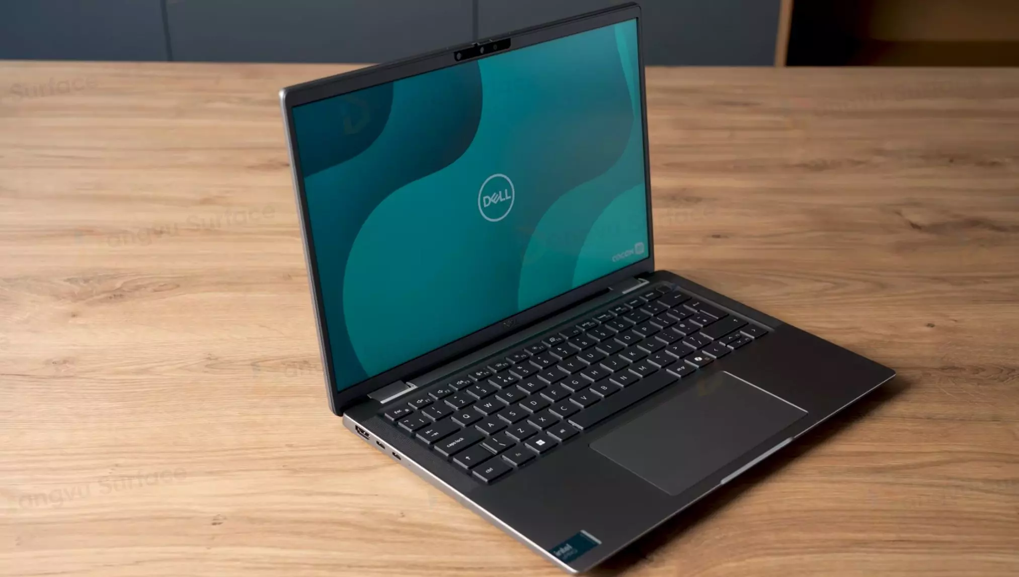 Dell Latitude 7450 2 in 1 được trang bị bộ chip Intel Core Ultra U và H Series