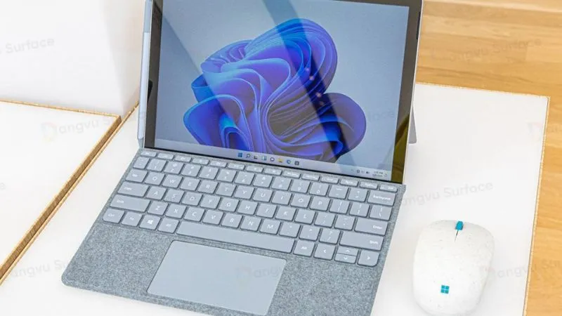Suface Laptop 4 hoặc Surface Go 3 và nhiều loại máy surface khác phù hợp với sinh viên ngành kinh tế