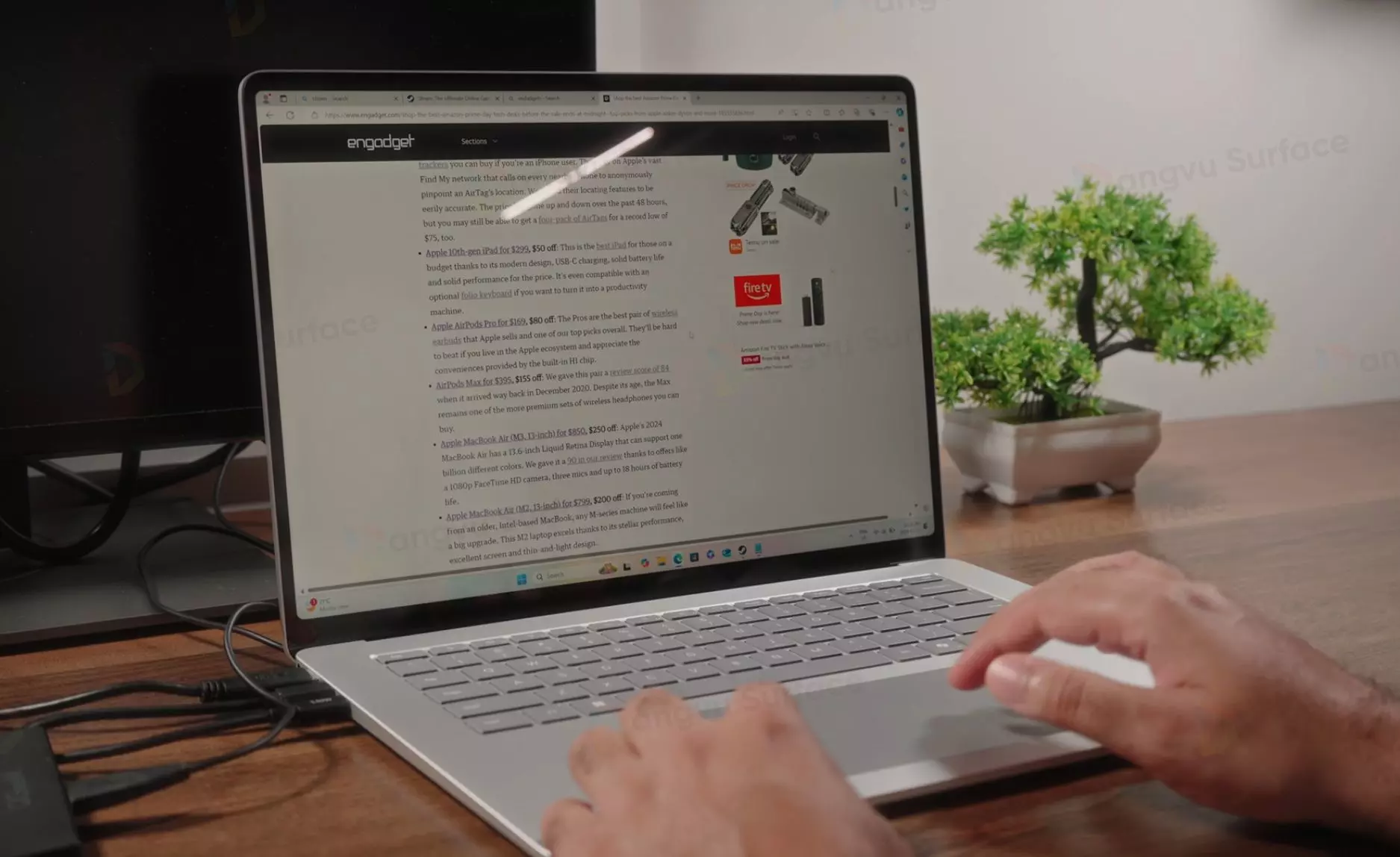 Laptop văn phòng RAM 8GB chạy tốt các tác vụ cơ bản và đa nhiệm