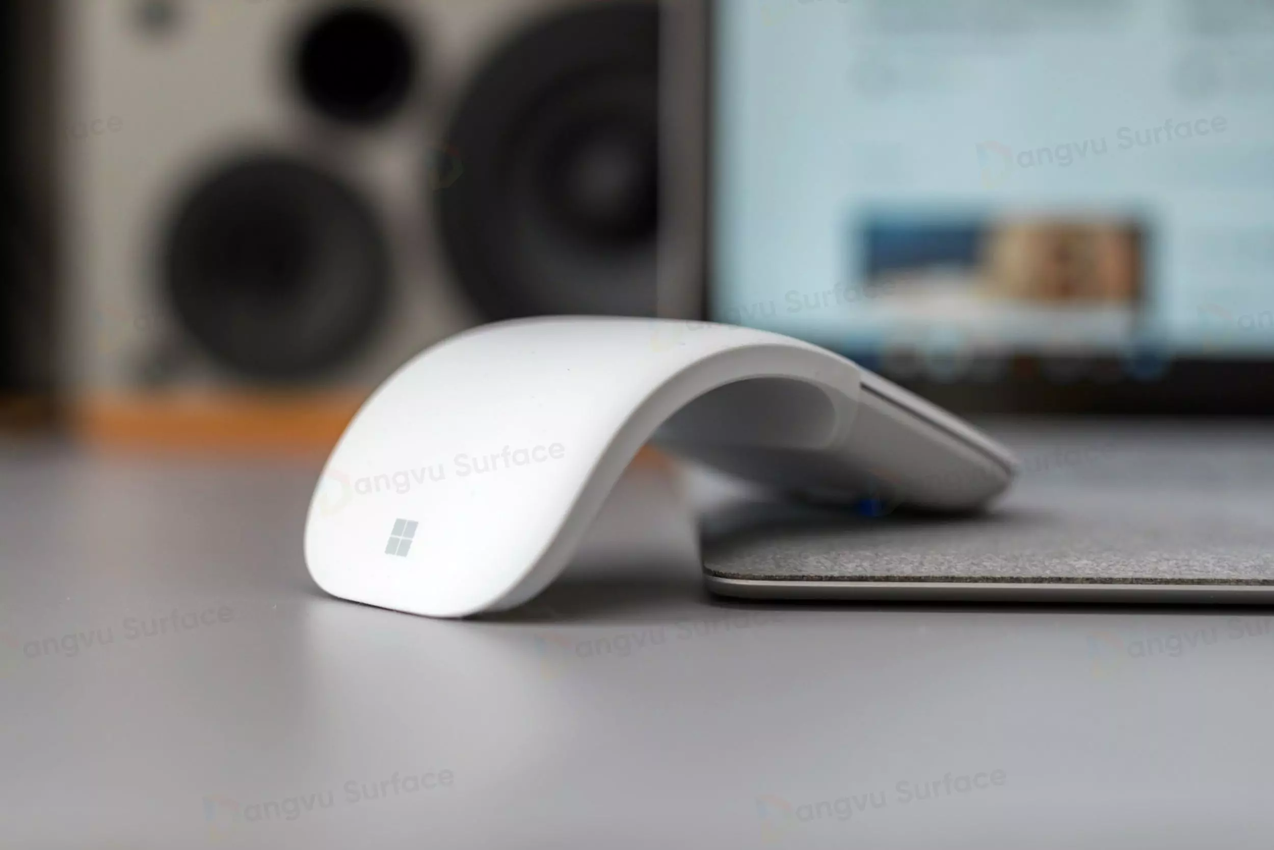 Chuột Surface Arc Là mảnh ghép hoàn hảo trong hệ sinh thái Microsoft Surface