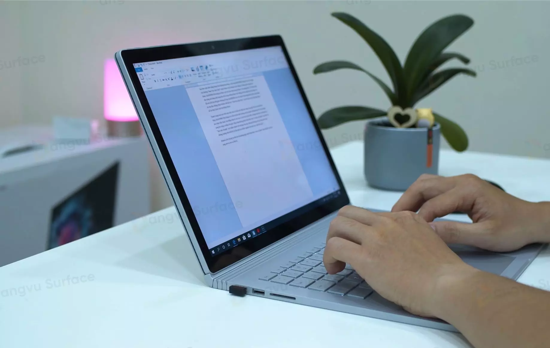 Thiết bị hoạt động yên tĩnh và mượt mà