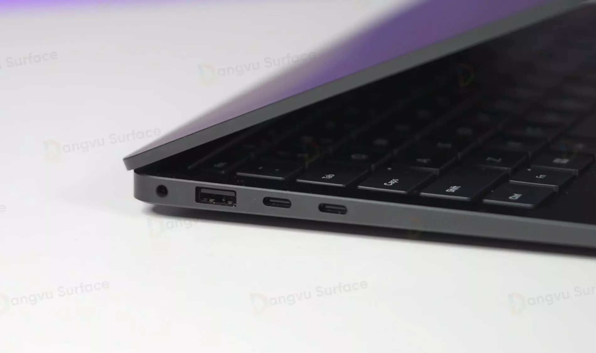 Surface Laptop 7 đa dạng cổng kết nối hơn