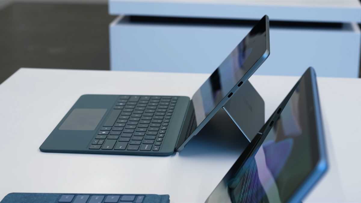 Surface Pro 12 - thiết kế độc đáo 