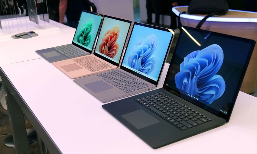 Cho đến hiện nay chiếc Surface Laptop 2 này vẫn là một trong những thiết bị Laptop sở hữu đa dạng màu sắc độc đáo