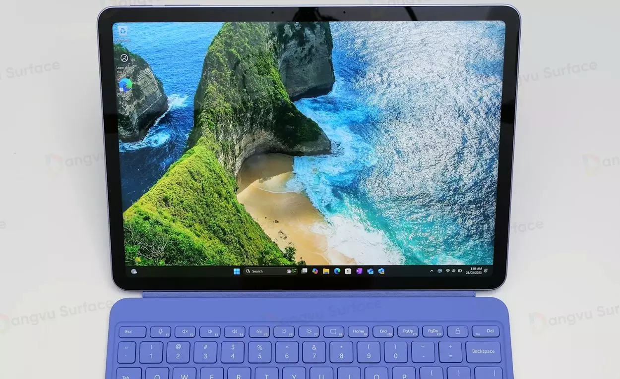 Màn hình PixelSense LCD có kích thước 12.3 inch