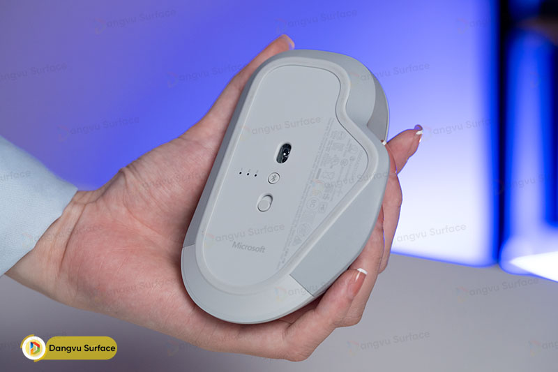 Chuột sử dụng viên pin Lithium ion mang đến thời lượng sử dụng lên tới 3 tháng