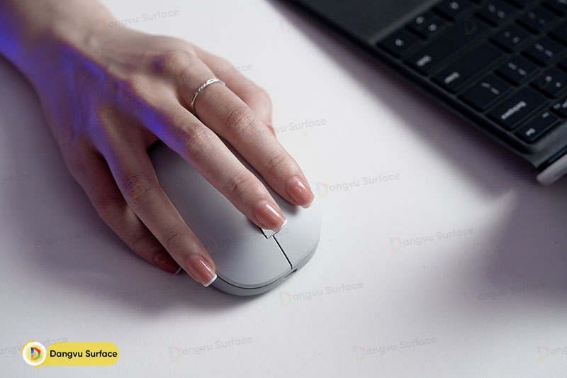 Surface Precision Mouse sở hữu những tính năng cực kỳ hữu ích
