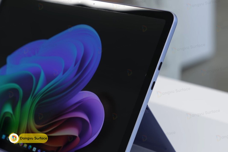 Surface Pro 12 inch được thay đổi thiết kế với viền đồng nhất