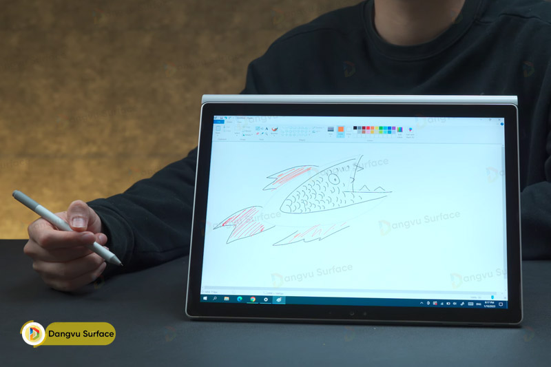 Nếu người dùng muốn sử dụng đồ họa thì nên lựa chọn Surface Book