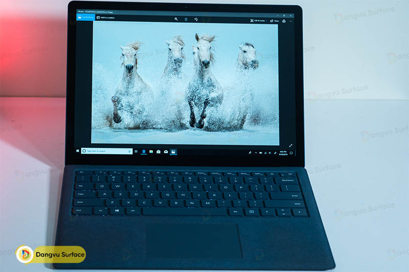 Chiếc laptop màn hình cảm ứng tối ưu và giá rẻ