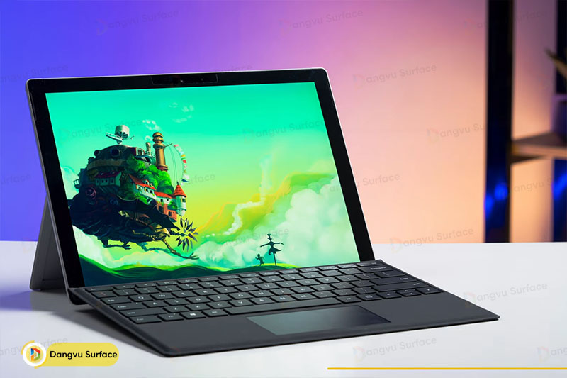 Surface Pro 6 mỏng nhẹ, hiệu năng ổn định, phù hợp với công việc và giải trí