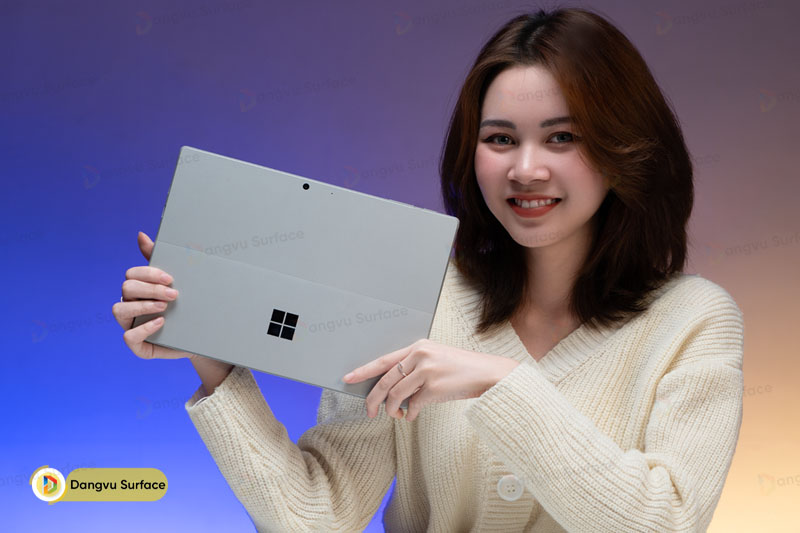 Surface Pro 7+ chính là bản mở rộng của Pro 7