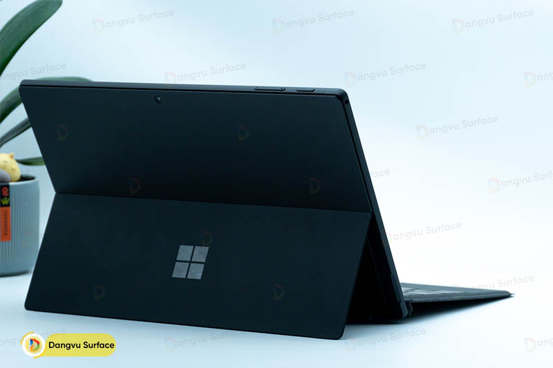 Surface Pro 7 i3 không thể bỏ qua