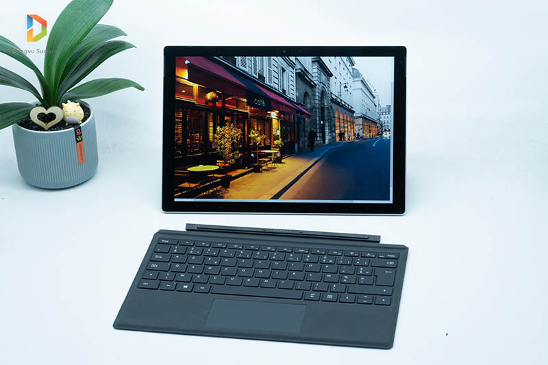 Surface Pro 5 M3/4/128 và i5/4/128