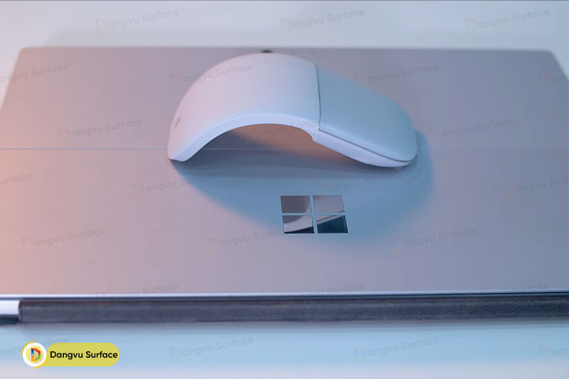 Không chỉ mỏng nhẹ, chuột Arc Mouse còn có ưu điểm độc đáo nữa