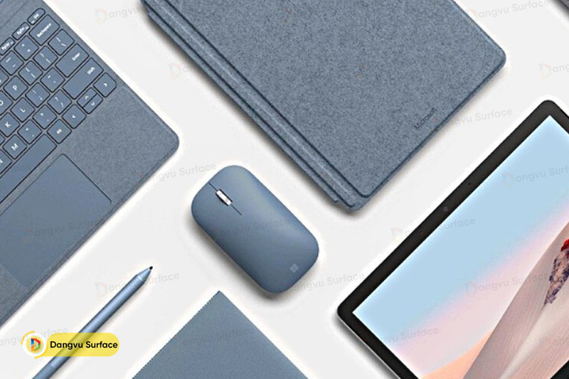 Có khá nhiều phụ kiện hay ho dùng kèm với máy Surface