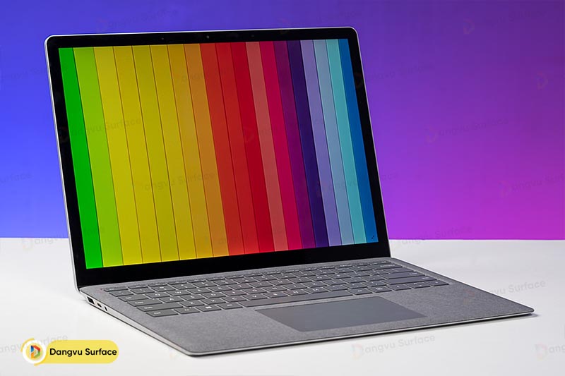Surface Laptop là 1 sản phẩm thuần Laptop duy nhất của nhà Surface.