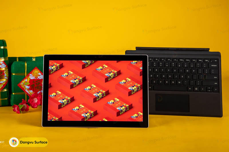 Chiếc máy 2in1 của Microsoft đang rất thịnh hành, được nhiều người tiêu dùng lựa chọn