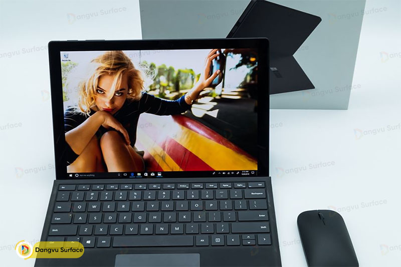 Một chiếc Surface Cũ thi thoảng cũng có vài thứ hay ho như bảo hành mở rộng