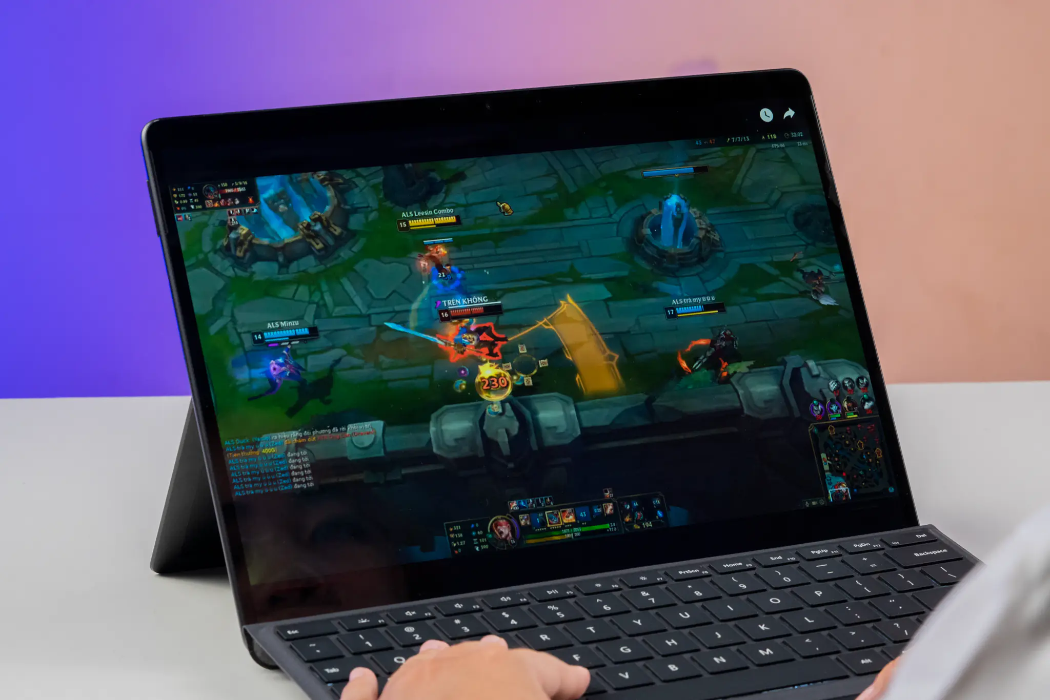 Chơi Games trên Surface Pro 8 dừng ở mức trung bình