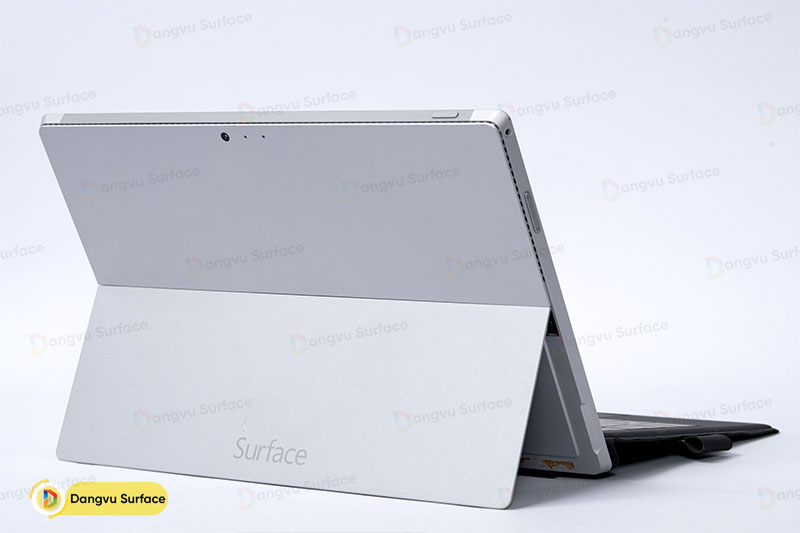 Surface Pro 3 là thiết bị lão làng nhất trong danh sách này