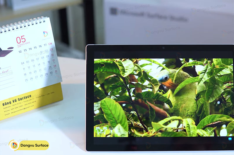 Màn hình cực kí sắc nét trên Surface Pro 5