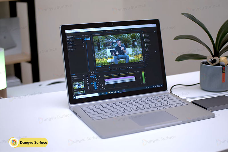 Surface Book 2 máy cũ 99% là một sản phẩm được rất nhiều người mua quan tâm