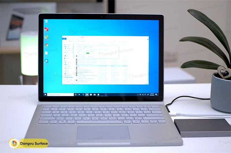 Hệ điều hành Windows, dung lượng RAM và bộ nhớ lưu trữ cao
