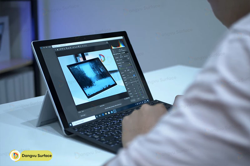 Máy Surface Pro màn rất đẹp giúp ích cho rất nhiều điều